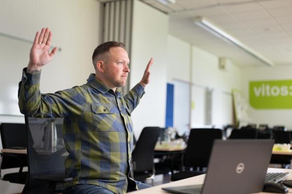 Bewegung_am_Schreibtisch_02